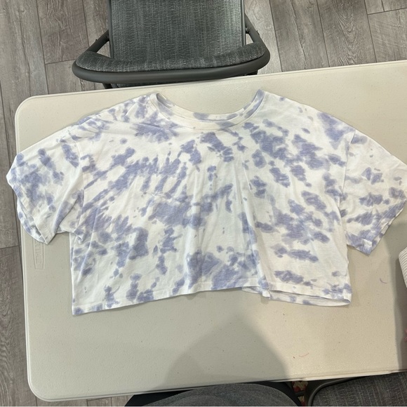Hollister Tops - 3/$20 Hollister Purple Tie-Dye Cropped Tee